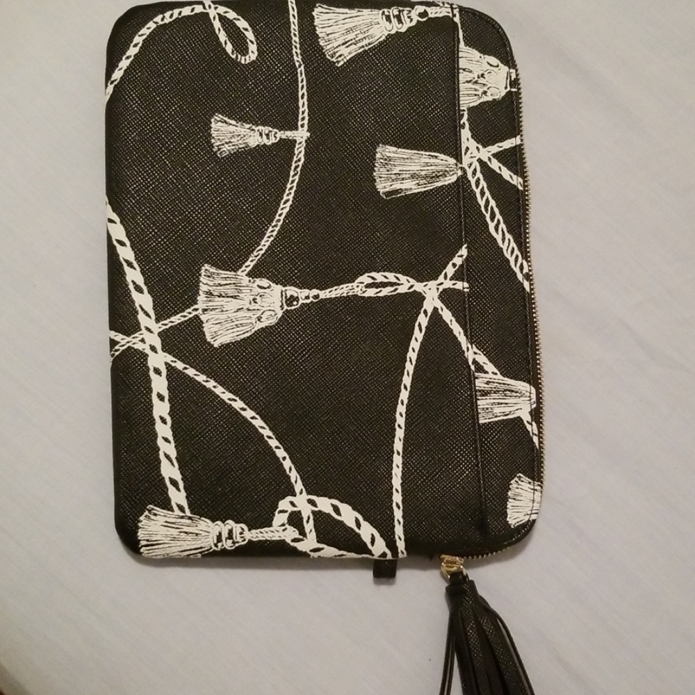 Purse - Picture 2 of 6